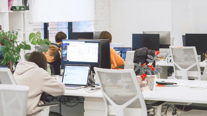 全方位服務保障 專業網站維護公司如何讓您的建站之旅暢通無阻